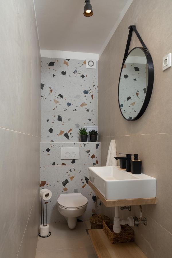 Sun And Sea Deluxe Apartments سبليت المظهر الخارجي الصورة