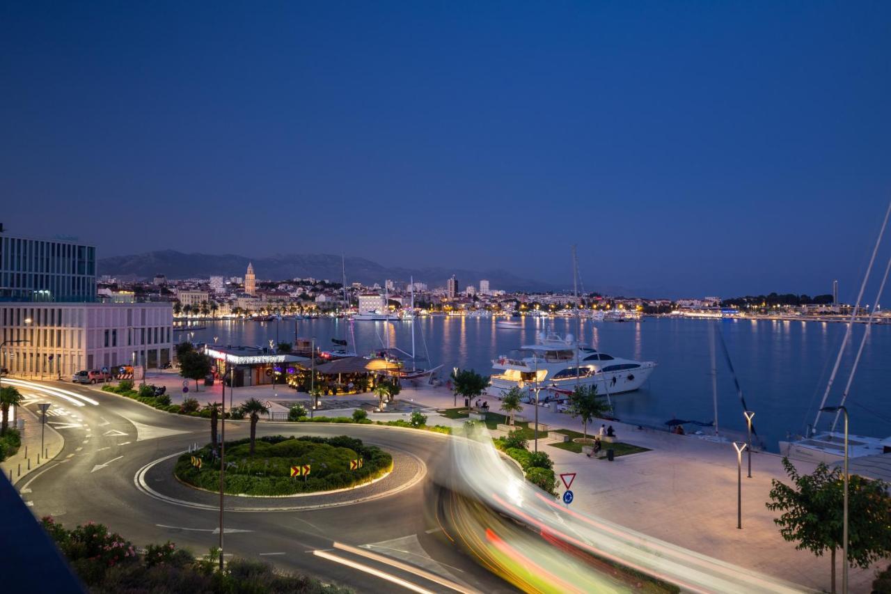 Sun And Sea Deluxe Apartments سبليت المظهر الخارجي الصورة